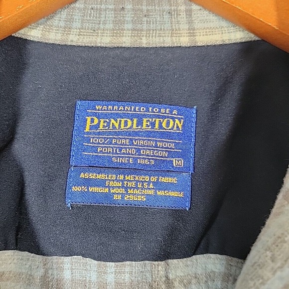 Vtg Pendleton 100% Pure Virgin Wool Shirt White Blue RN 29685 Men's Size Medium - Picture 8 of 15